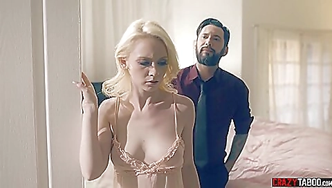 Mature couple fuck in the kitchen