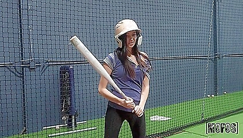 Sexy chick has a hardcore sex with wankmywood