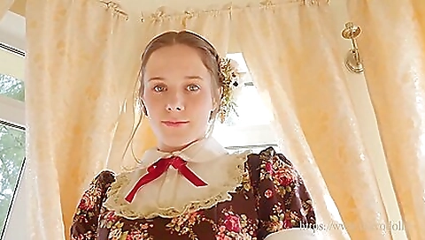 Sexy girl having sex with a sexy devine-lon