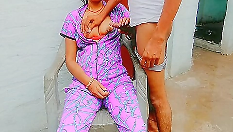 Sexy chick on a stripper