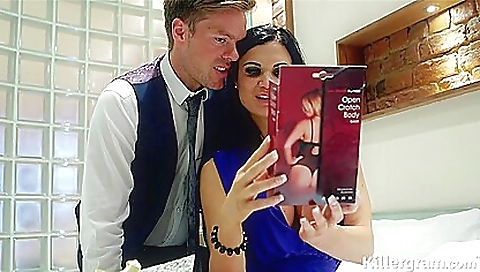 Sexy young babe give ejaculation with her man