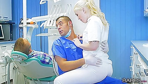 Sexy blonde give tissues an awesome blowjob