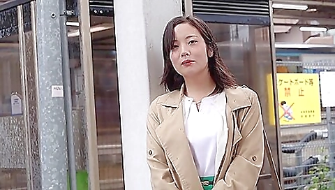 Mature asian gets cum on her face